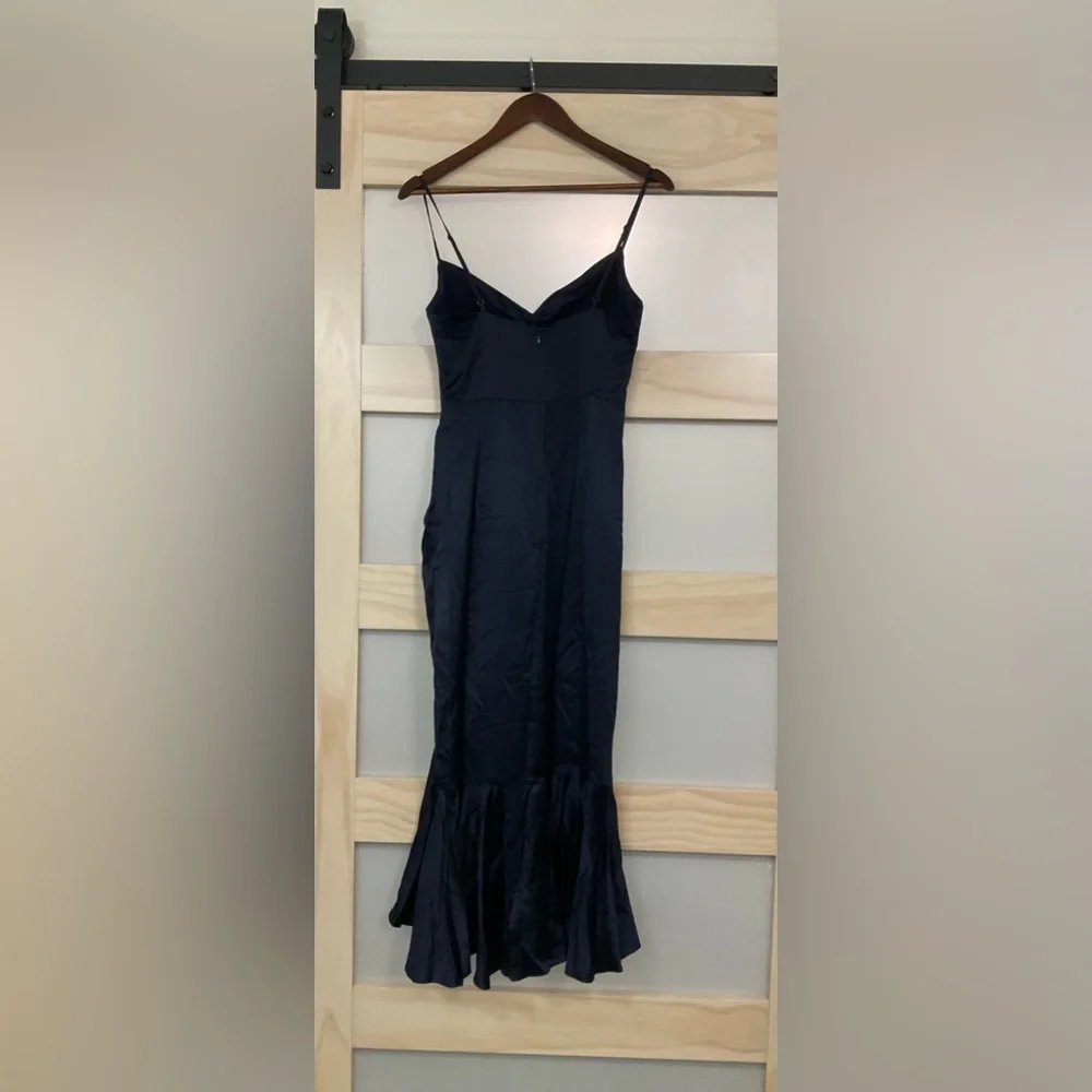 Cinq à Sept Navy Blue 100% Silk Wrap Midi Dress Size 6 - Picture 7 of 8